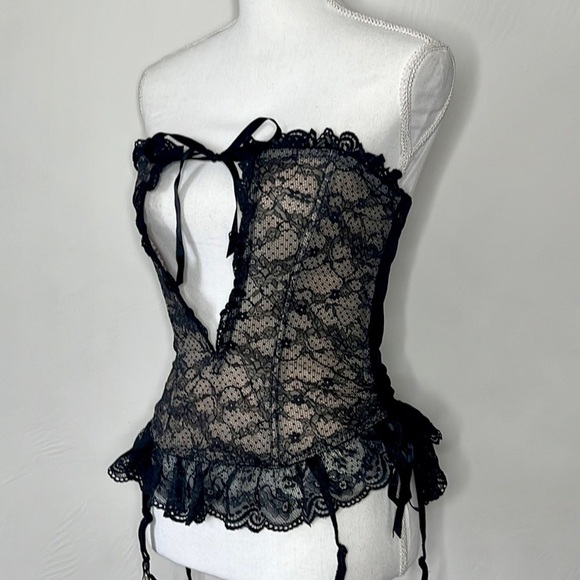 Vintage Victoria’s Secret Corset - Picture 2 of 7